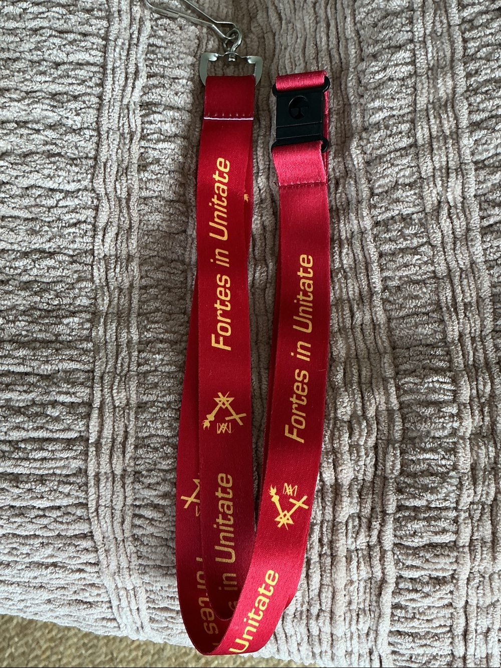 Red Satin Lanyard with Gold 'Fortes in Unitate' Text